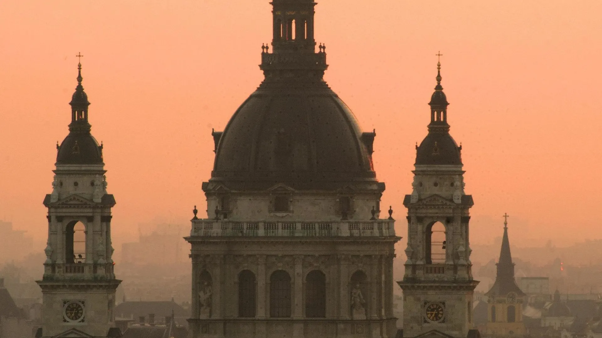 ***  Hotel Orion Varkert Budapeşte Macaristan